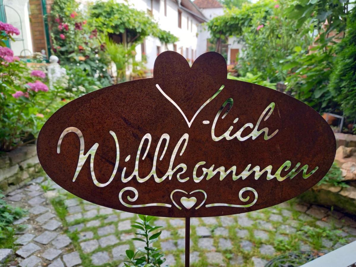 Winzerhof Fleischmann Hotel Kleinhoflein Exterior photo